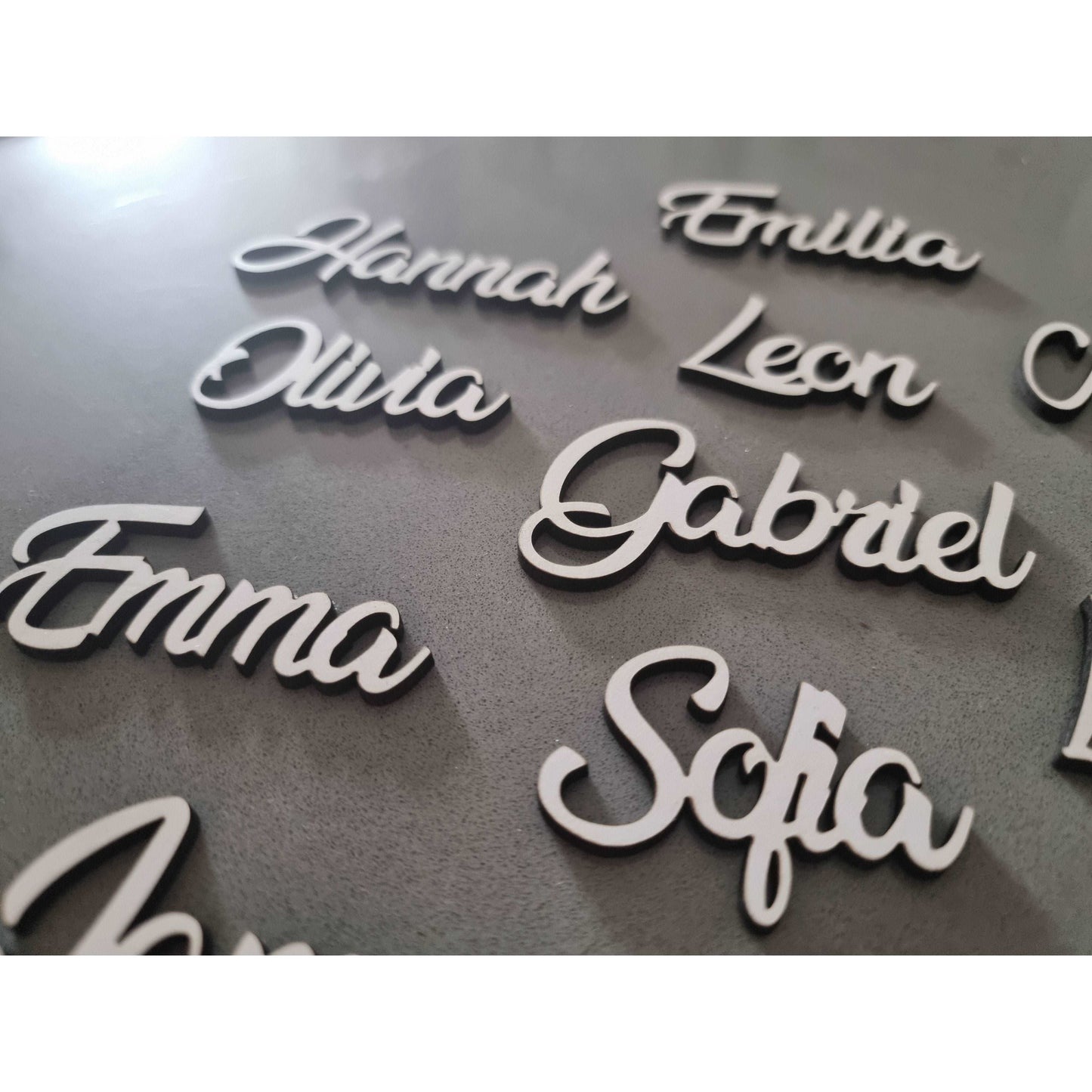 Marcasitios con nombre de madera personalizados: El Regalo Perfecto para Tus Eventos Especiales