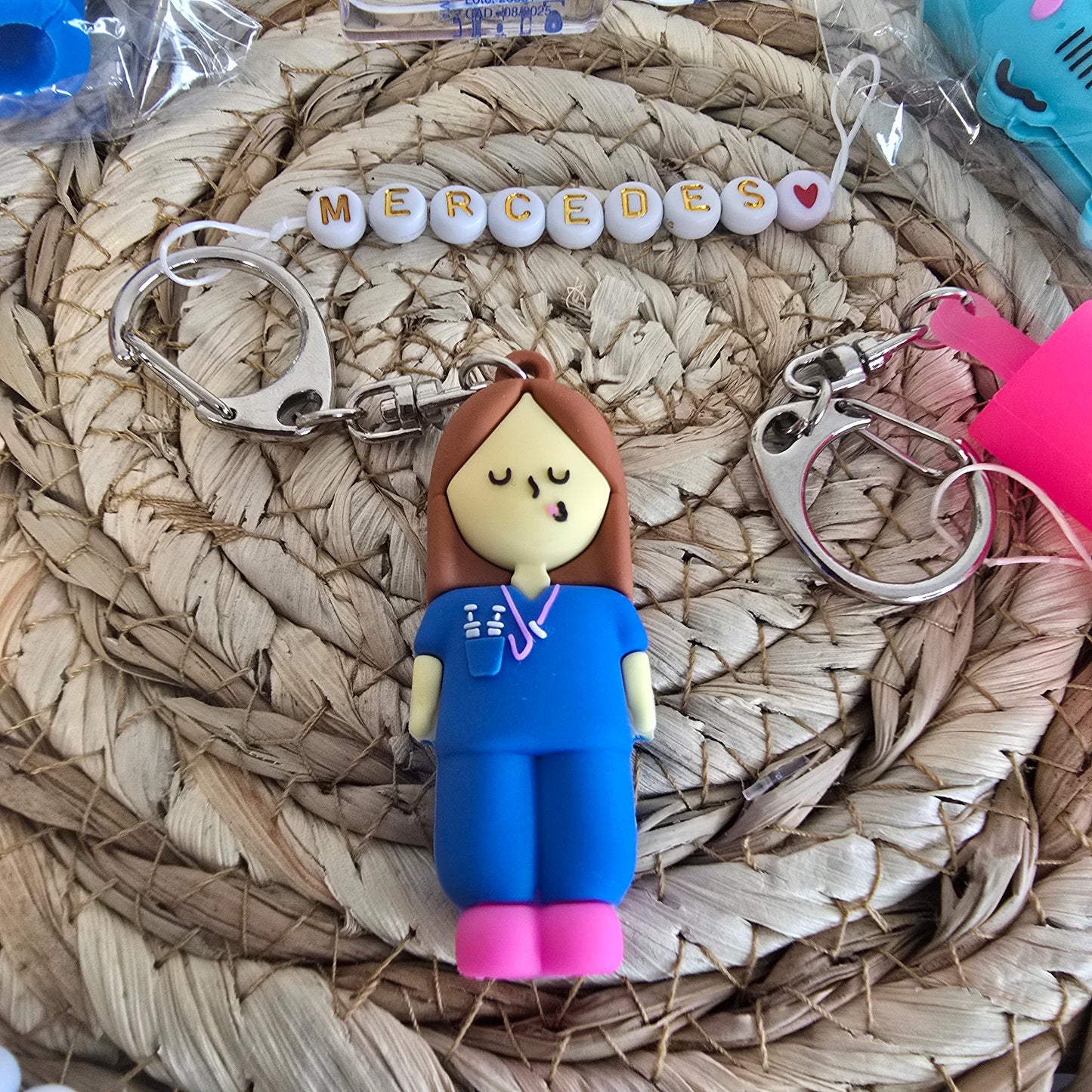 Rompeampollas enfermera personalizado – Regalo sanitario con nombre – Azul, rosa o blanco
