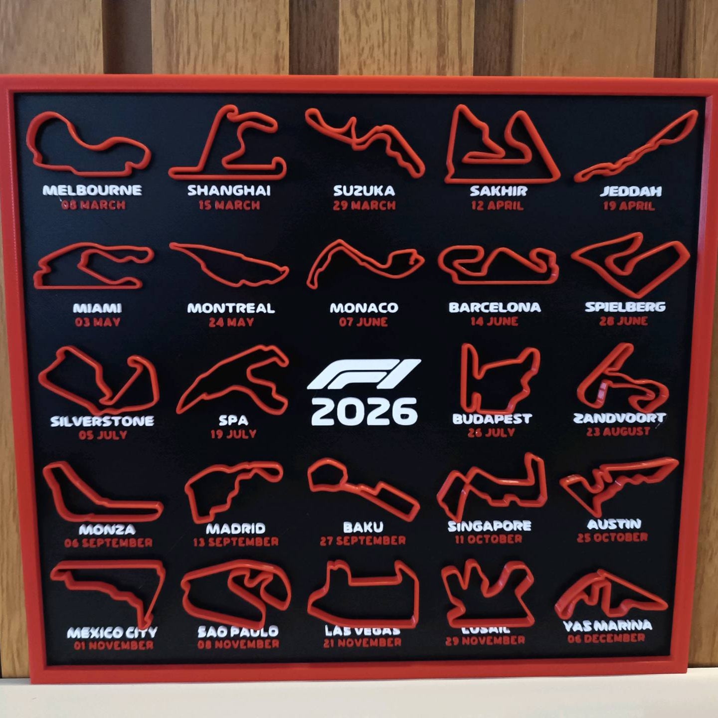Calendario Fórmula 1 2026 Impreso en 3D – Circuitos del Mundial F1 (22x25 cm)