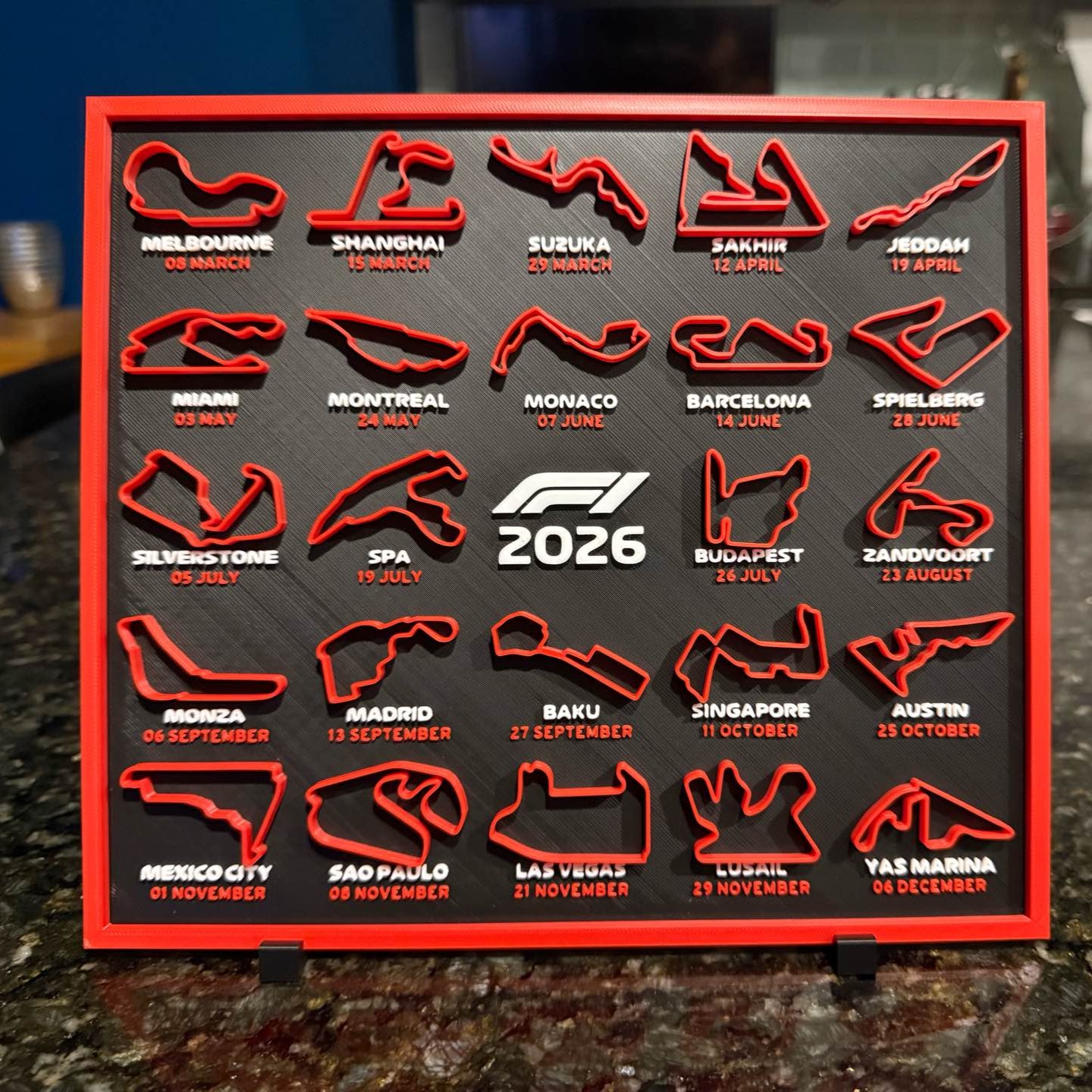 Calendario Fórmula 1 2026 Impreso en 3D – Circuitos del Mundial F1 (22x25 cm)