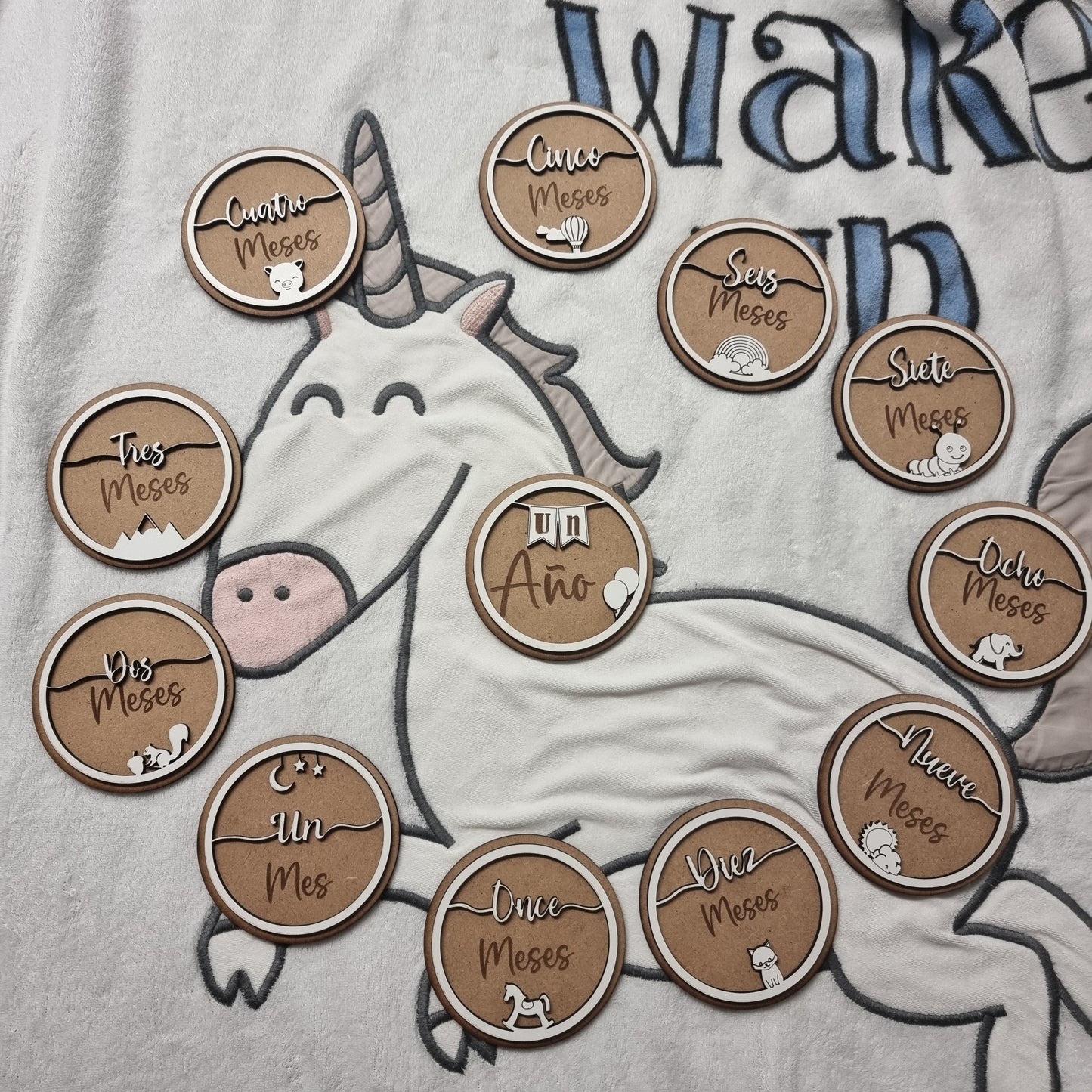 Cumplemeses de Bebé Personalizados - Hechos a Mano con Encantadores Animales