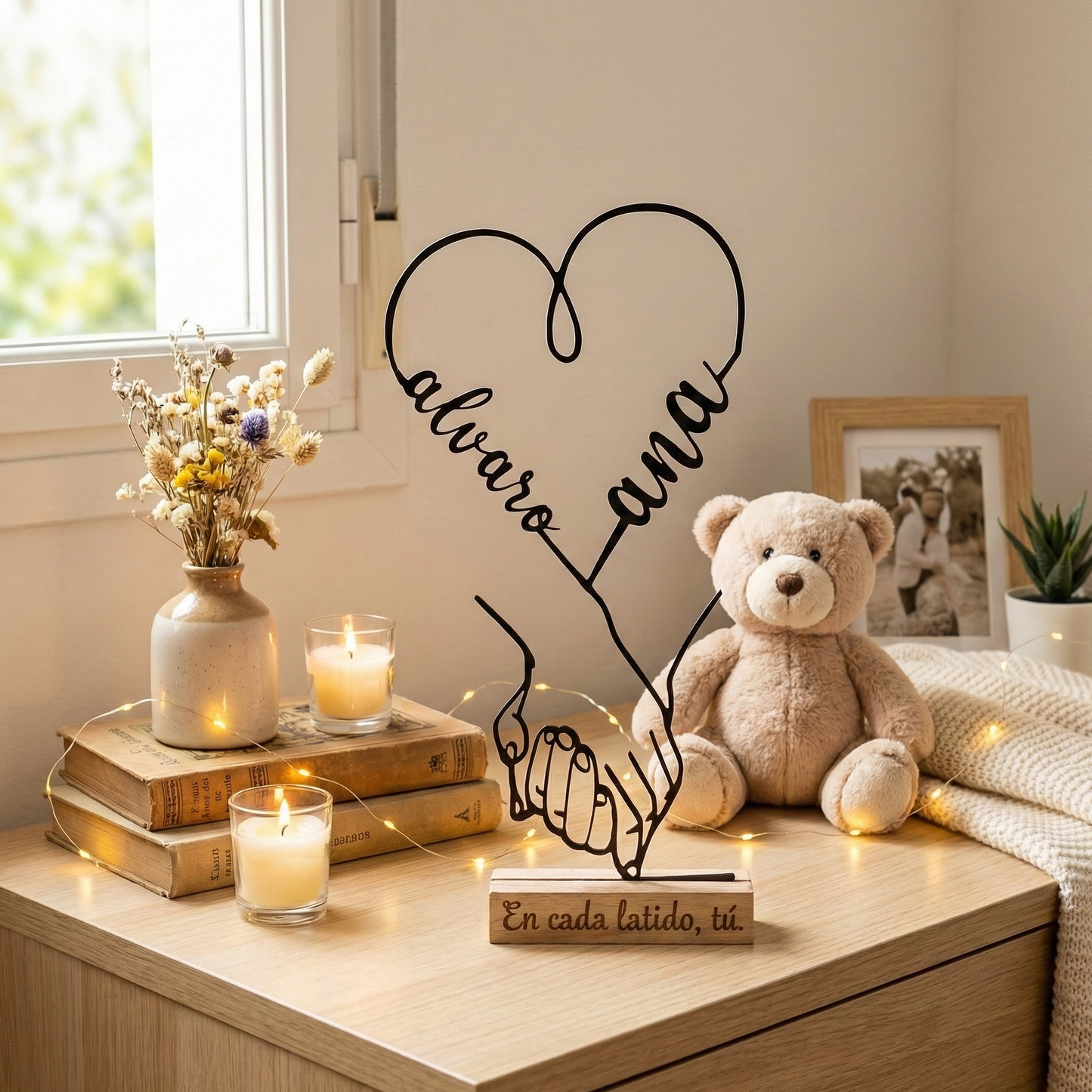 Escultura "Amor Entrelazado": Tus Nombres Unidos en un Corazón Infinito