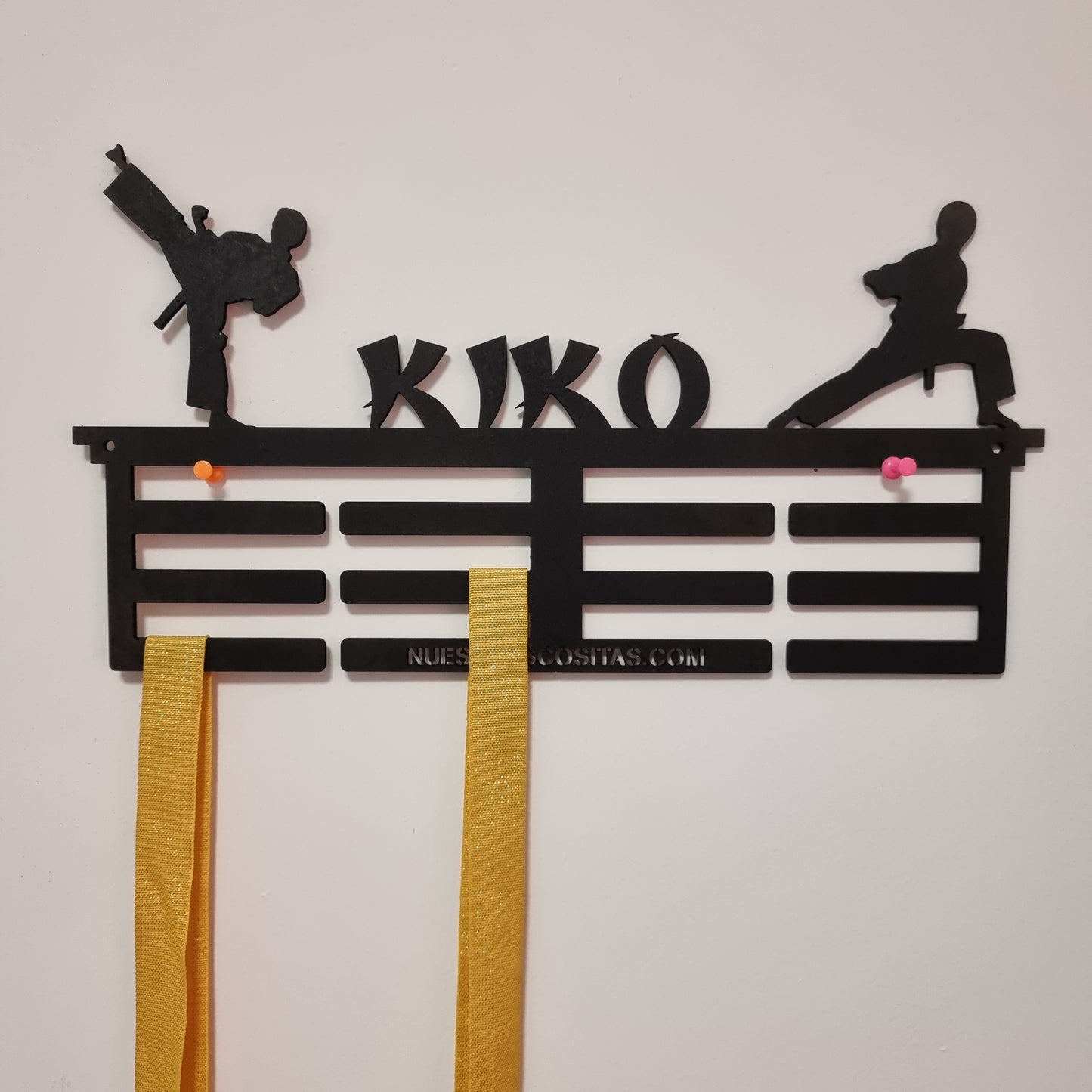 Medallero Personalizado de Karate - Hecho a Mano en Madera