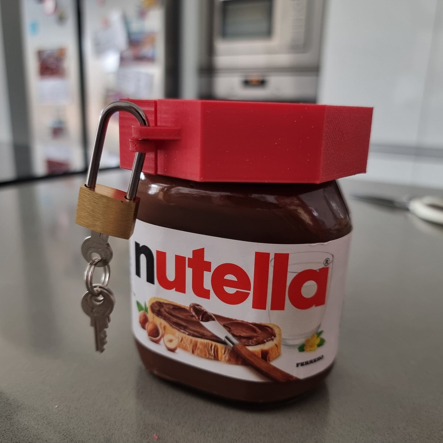 Tapa antirrobo para Nutella – Impresa en 3D, con opción de candado 🔒
