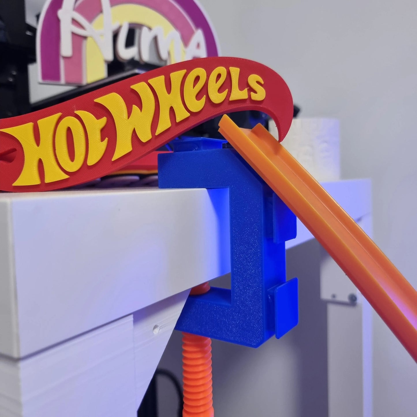 Pinza Universal para Pistas Hot Wheels. Compatible y Ajustable