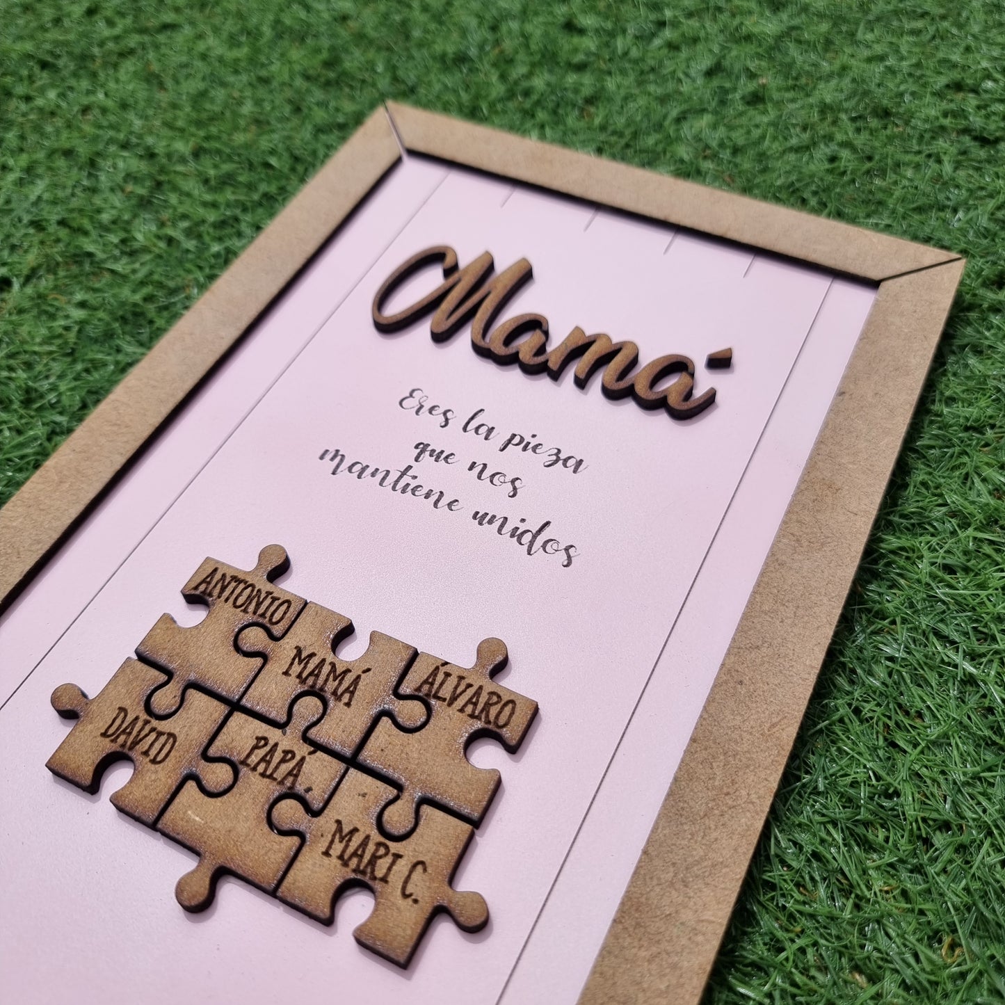 Cuadro puzzle Día de la Madre con nombres personalizados en madera