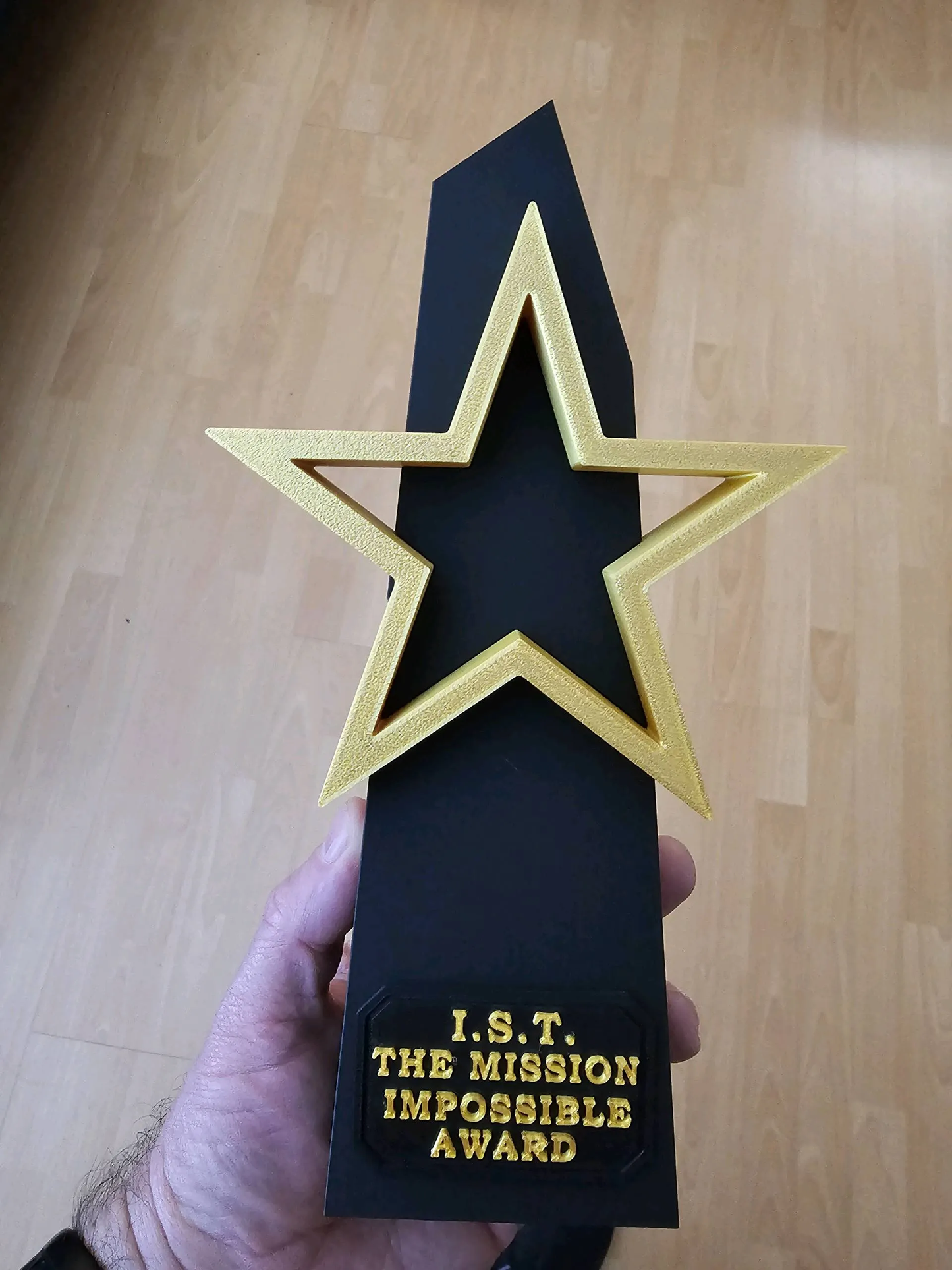 Trofeo estrella monolito