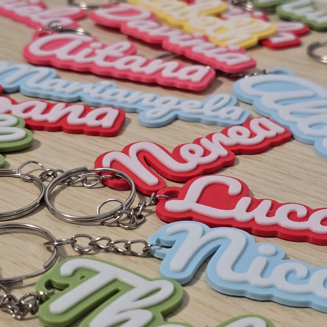 Llavero Personalizado con Nombre 3D | Regalo Único Estilo Moderno