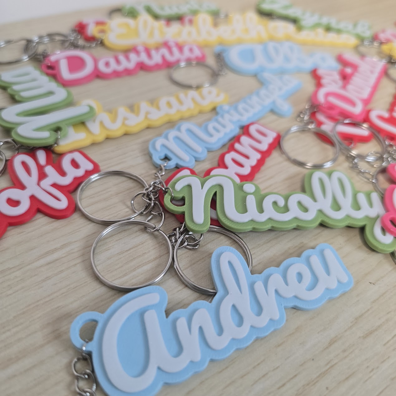 Llavero Personalizado con Nombre 3D | Regalo Único Estilo Moderno