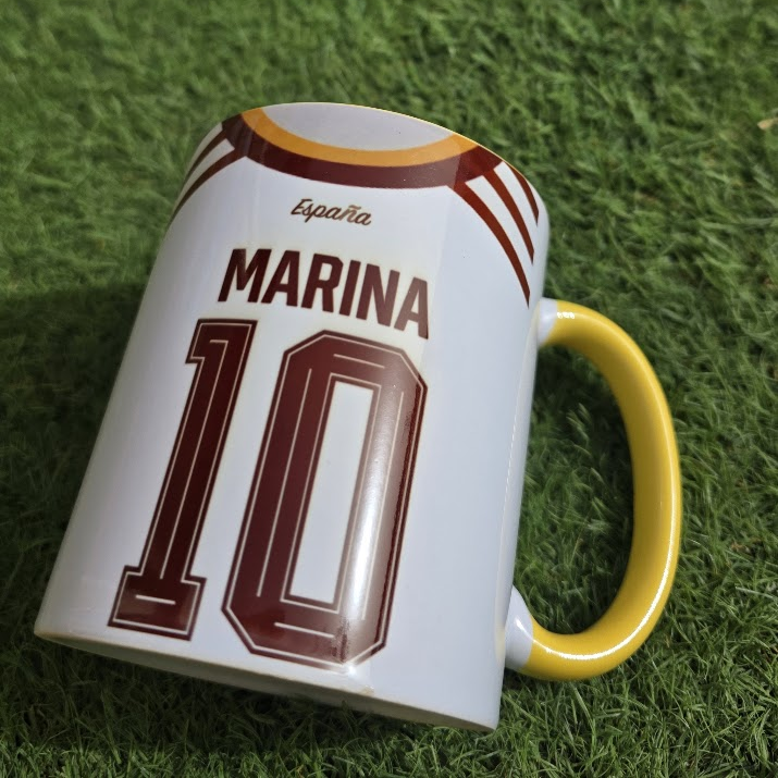 Taza Personalizada España Mundial 2026 - Estilo Camiseta de Fútbol con Nombre y Número