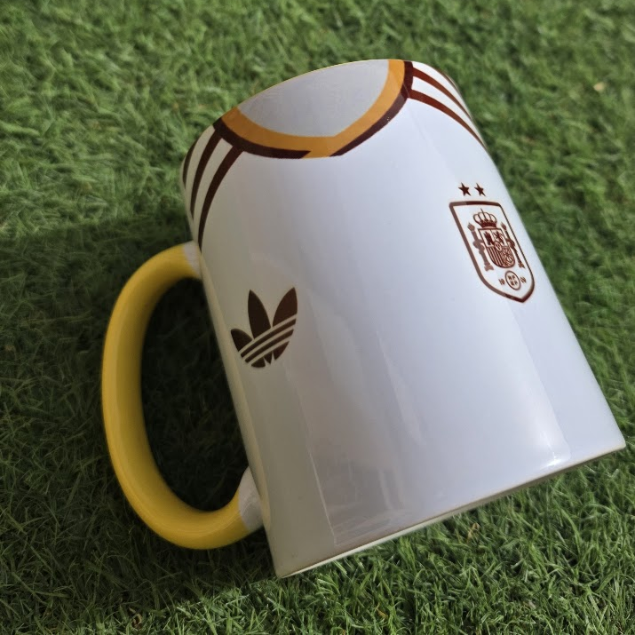 Taza Personalizada España Mundial 2026 - Estilo Camiseta de Fútbol con Nombre y Número