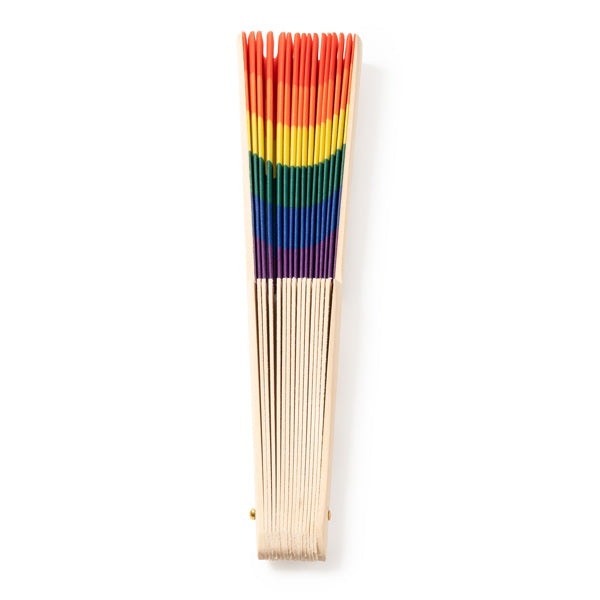 Abanico de madera con tela multicolor · Multi Color