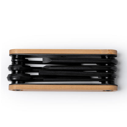 Multiherramienta de acero inoxidable · Crudo