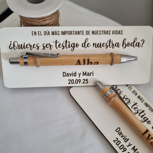 Bolígrafo personalizado con mensaje para testigos de boda – grabado en bambú