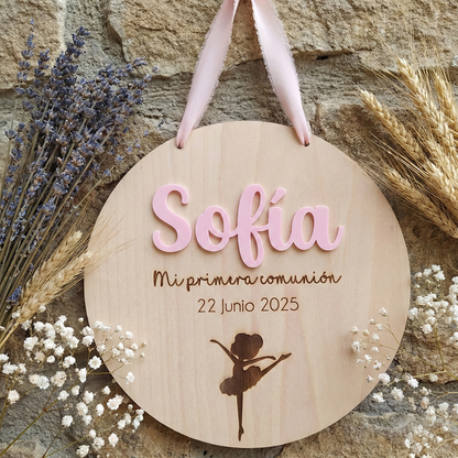 Cartel de Madera Personalizado para Silla de Comunión - Nombre en Relieve y Silueta Bailarina