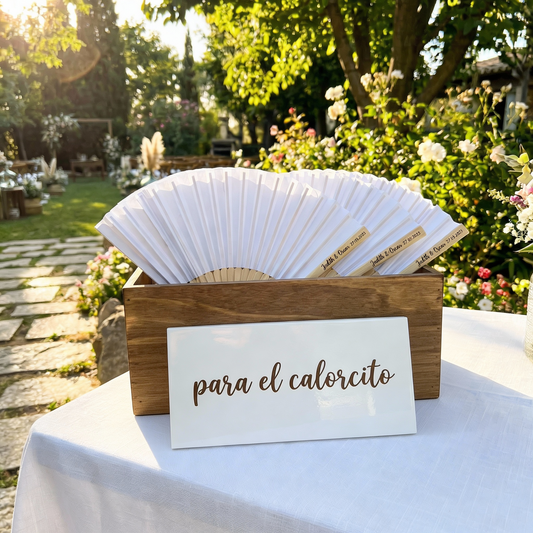 Pack Bienvenida Eventos: Letrero "Para el Calorcito" + Abanicos de Madera Personalizados
