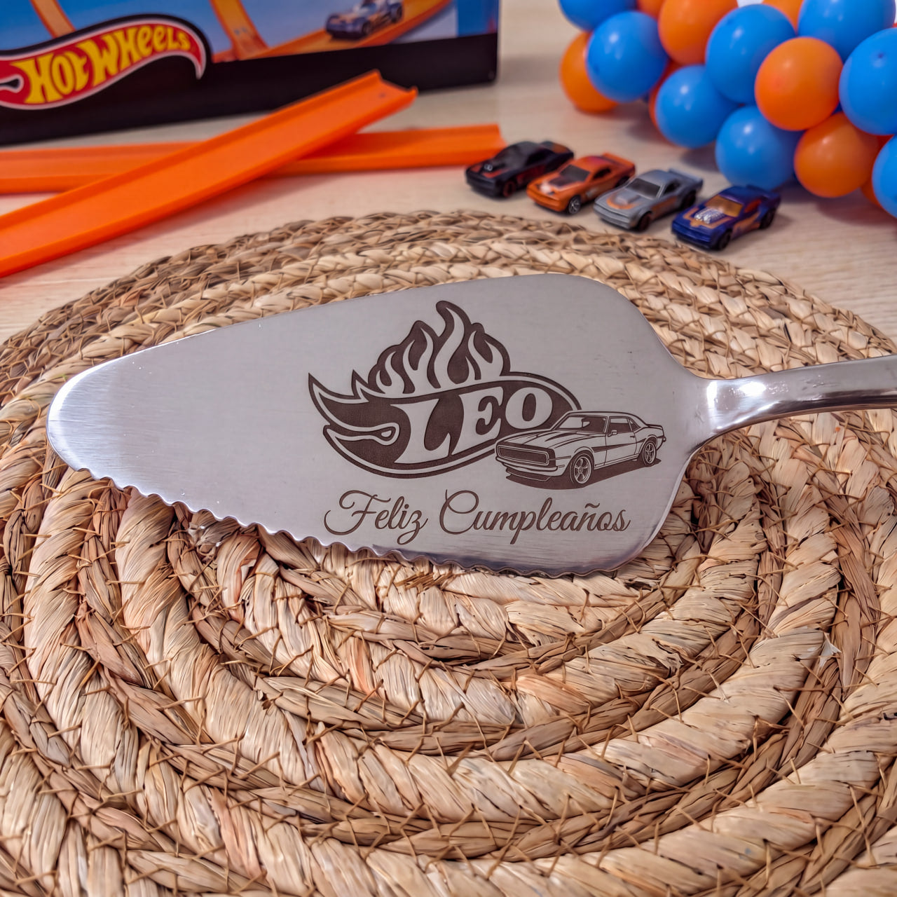 Pala para Tarta Personalizada Grabada a Láser - Estilo Carreras