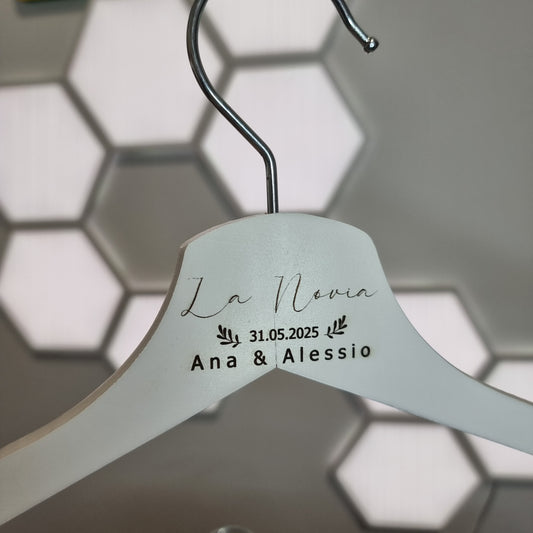Percha de Boda Personalizada – Con nombres y fecha