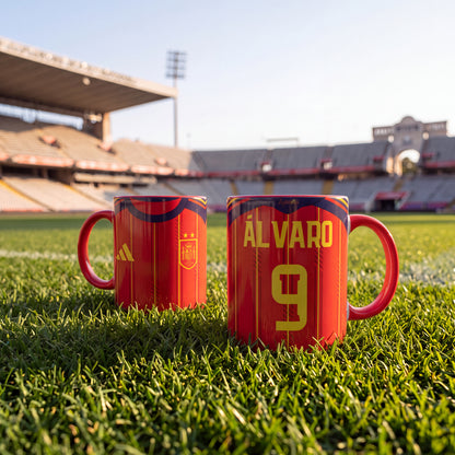 Taza Personalizada España Mundial 2026 - Camiseta de Fútbol con Nombre y Número (roja)
