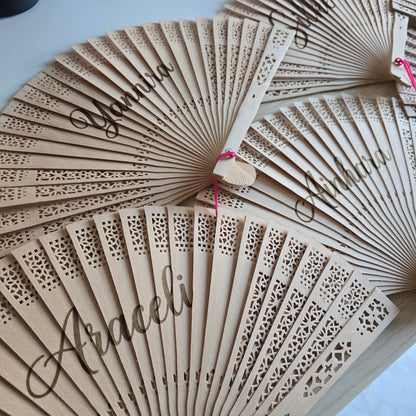 Abanico de Madera Calada Personalizado - Grabado Láser con Nombre o Logo