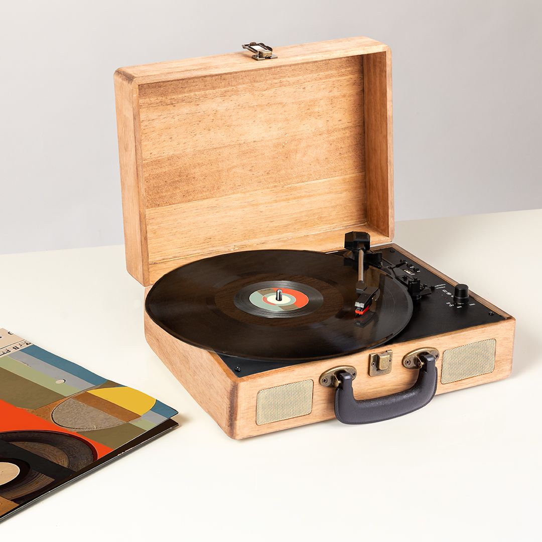 Tocadiscos portátil Bluetooth en maletín de madera · Vinilo
